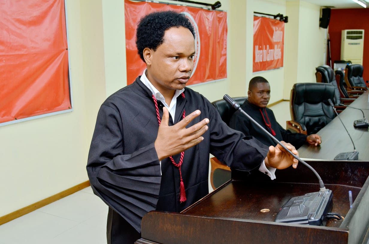 Advogados em reunião